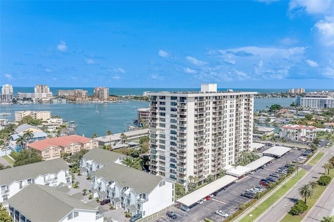 Building Photo - 400 Island Way