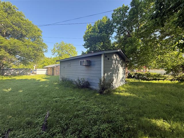 Building Photo - 117 Bowie St