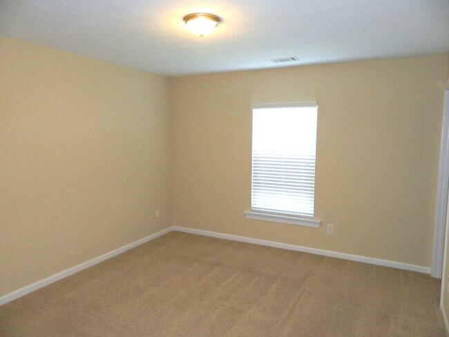 Building Photo - 835 Williford Run Dr