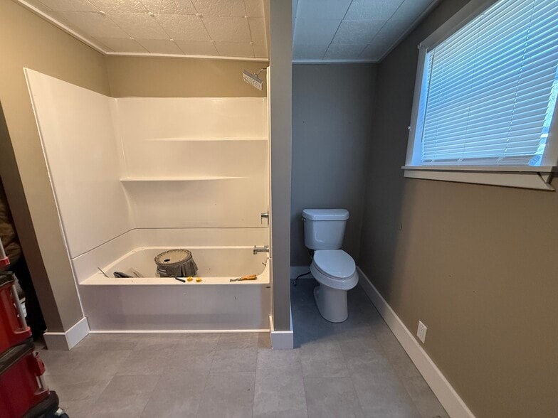 Building Photo - 125 S 7th St