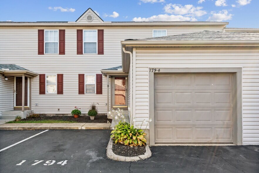 Building Photo - 1794 Bennigan Dr