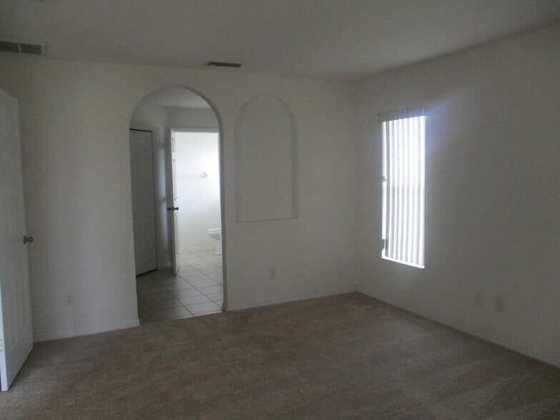 Building Photo - Coming soon  nice 3/2 with newer carpet