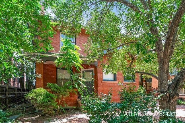 Primary Photo - 1066 N Clarkson St