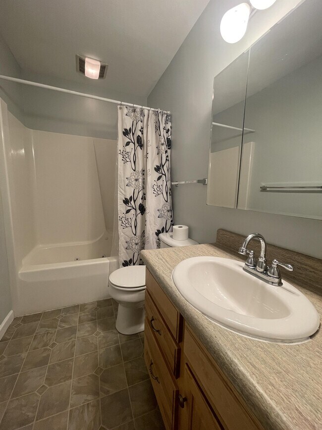 Building Photo - 53 Clear Spring Dr