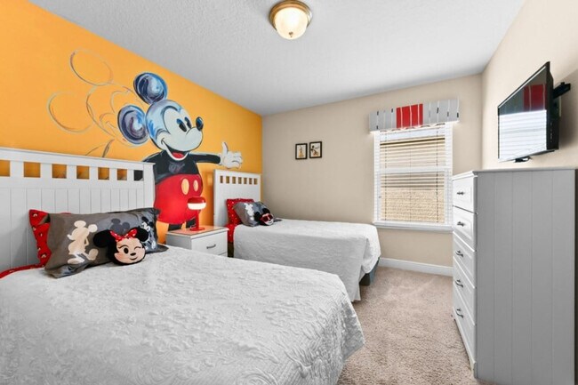 Building Photo - 4425 Acorn Ct