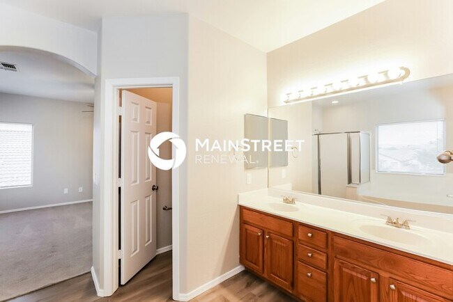 Building Photo - 4 Bedroom Pet-Friendly Home in EL MIRAGE, AZ with Main Street Renewal