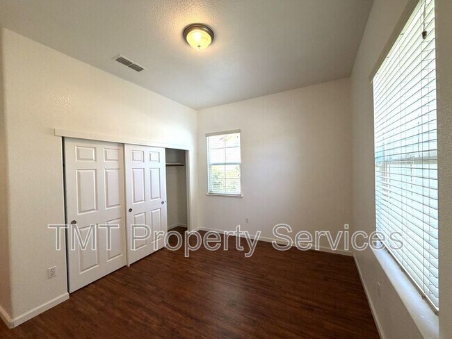 Building Photo - 8622 Neopolitan Way