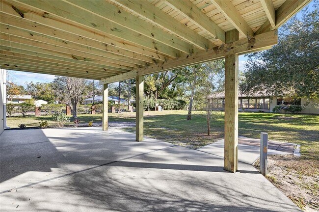 Building Photo - 1801 Laurence Ct