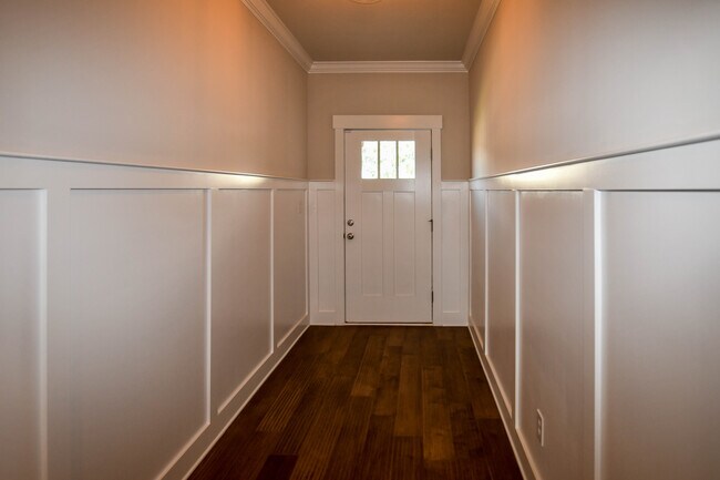 Building Photo - 148 Rosemary Ayers Dr