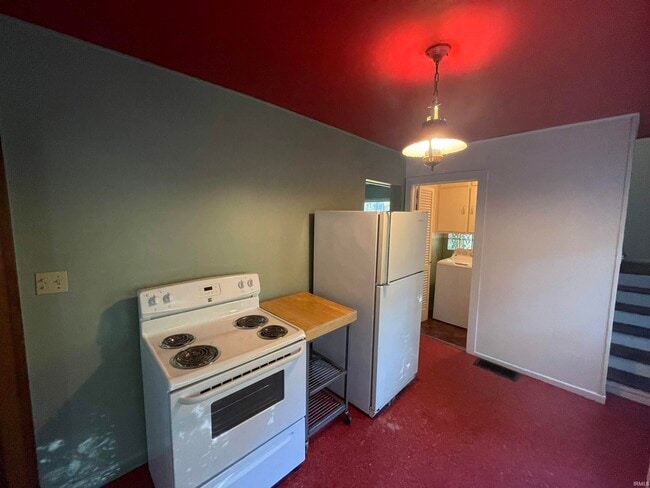 Building Photo - 2625 S Smith Rd