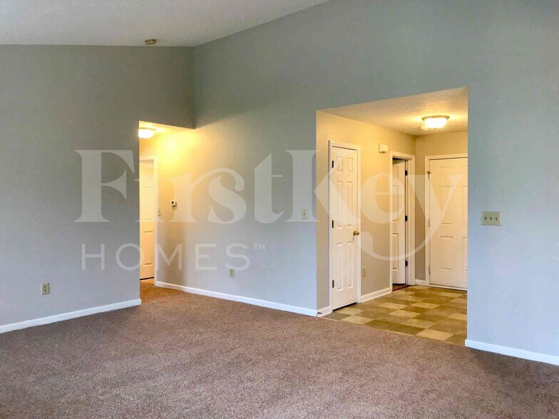 Building Photo - 11521 Stoeppelwerth Dr