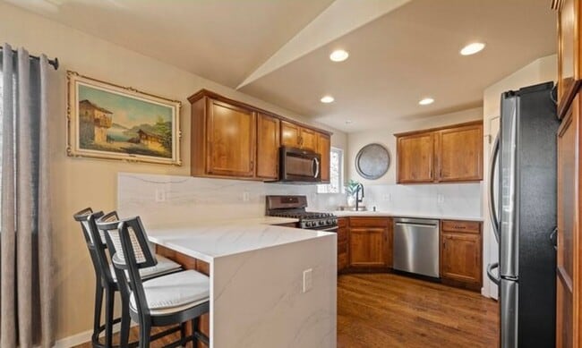 Building Photo - Beautiful 4 Bedroom in Loveland