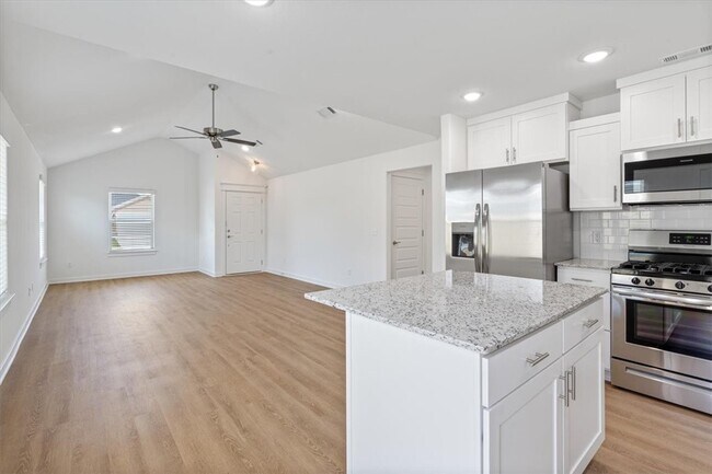 Building Photo - 5955 W Holdcroft Dr