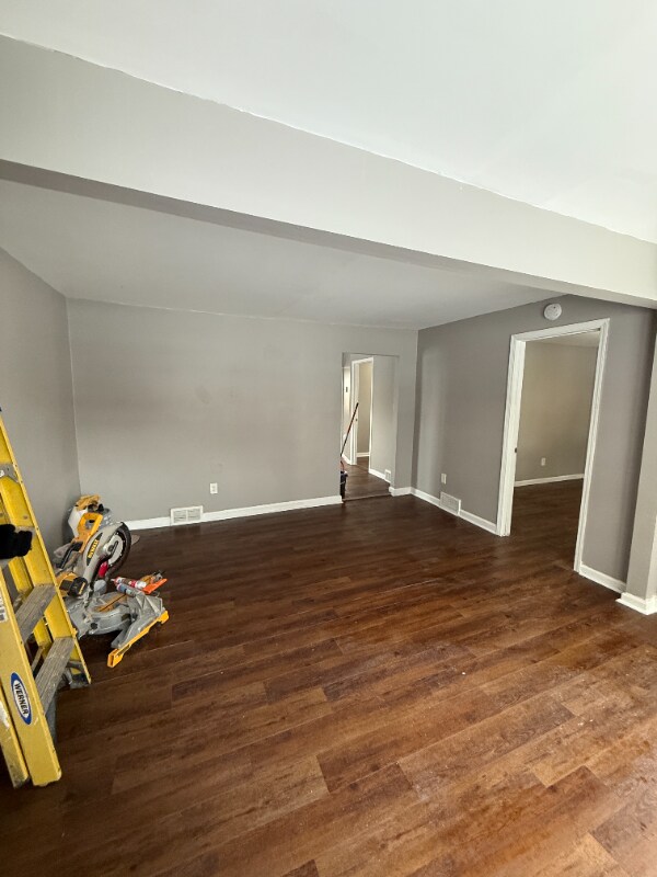 Building Photo - 11491 Dodge Ave