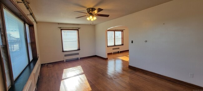 Building Photo - 690 Highland Ave