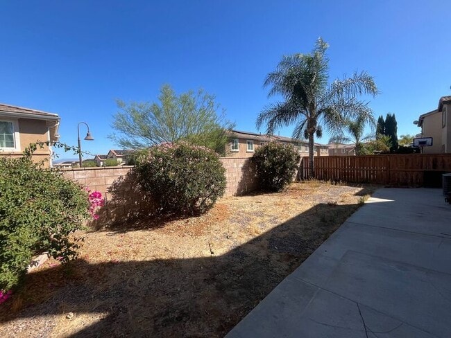 Building Photo - 35736 Emily Ave