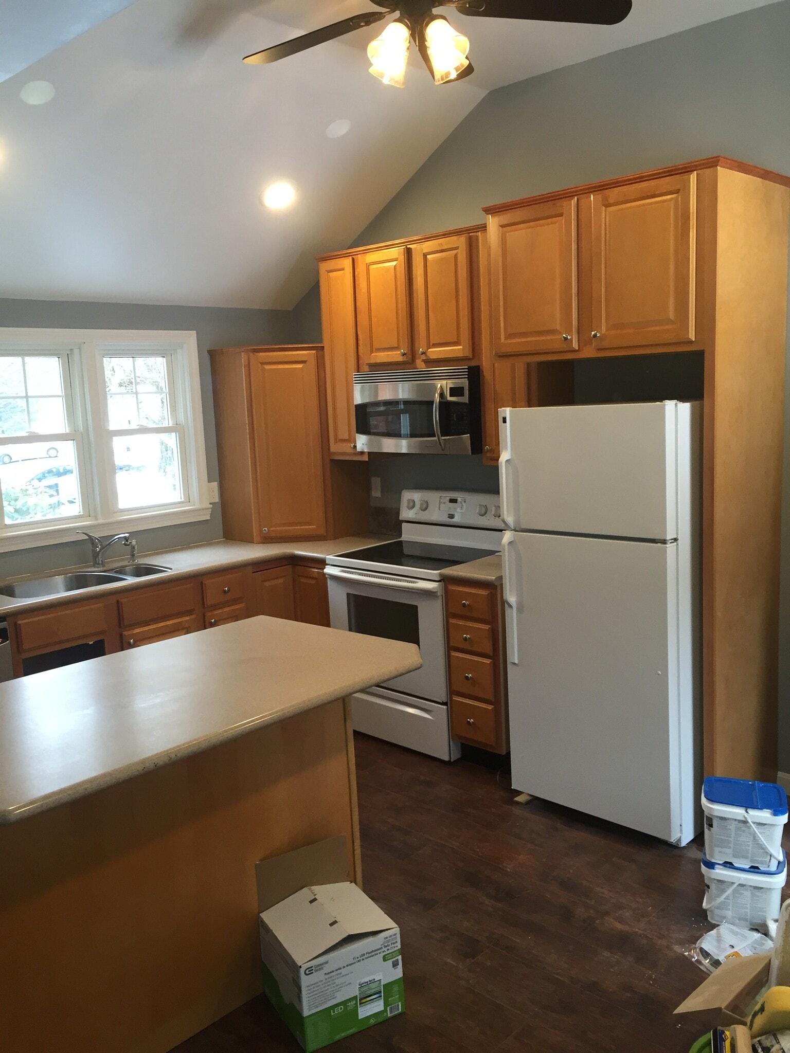 Building Photo - 25 Chickering Rd