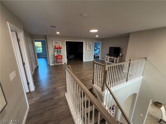 Building Photo - 1588 Vizcaya Ln