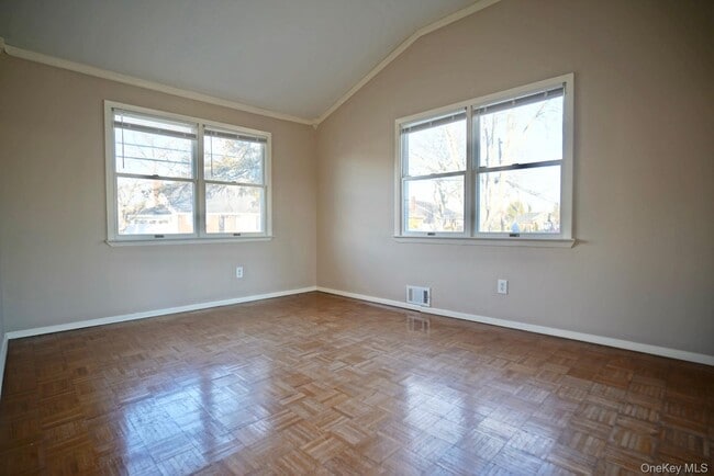 Building Photo - 34 Oakley Dr