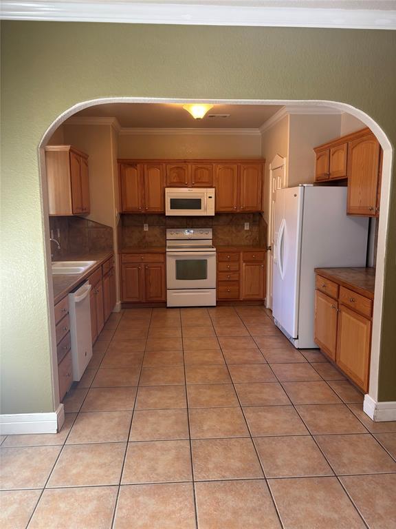 Building Photo - 3 Huckleberry Ln