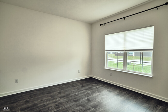 Building Photo - 681 N Crystal Dr