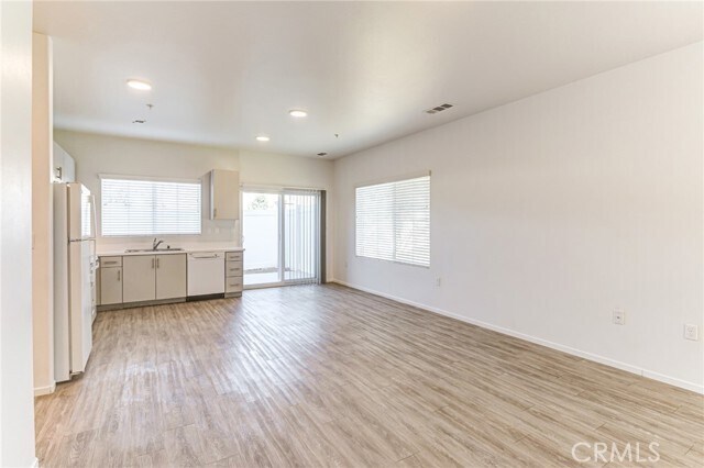 Building Photo - 13177 Edgemont St