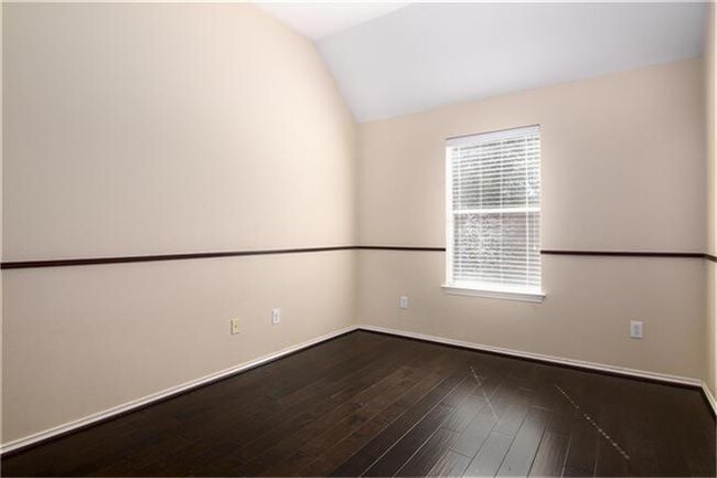 Building Photo - 22702 Shannon Falls Ct