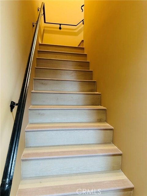 Building Photo - 5555 Carpenter Ave