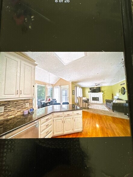 Building Photo - 13920 W 143rd Ct