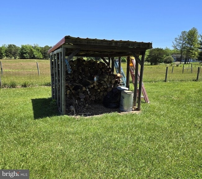 Building Photo - 8293 Leetown Rd