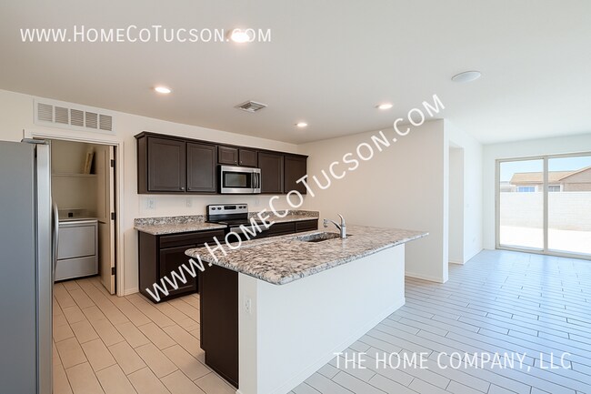 Building Photo - 8558 W Jackdaw Ct