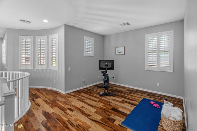Building Photo - 3603 E Salter Dr