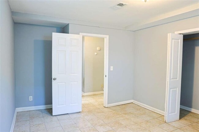 Building Photo - 130 Mimosa Dr