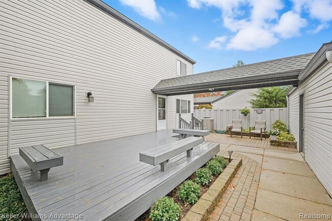 Building Photo - 2819 Monte Vista Ave