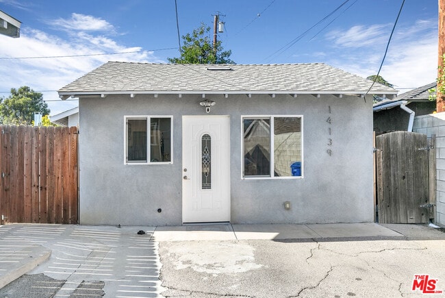 Building Photo - 14139 Gault St