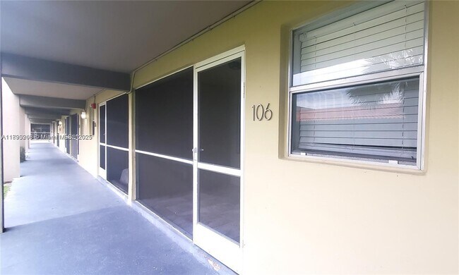 Building Photo - 250 Layne Blvd