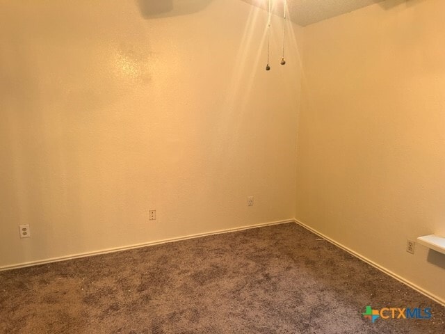 Building Photo - 403 E Hogan Dr