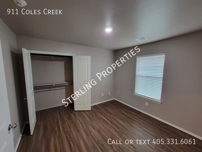 Building Photo - 911 Coles Creek