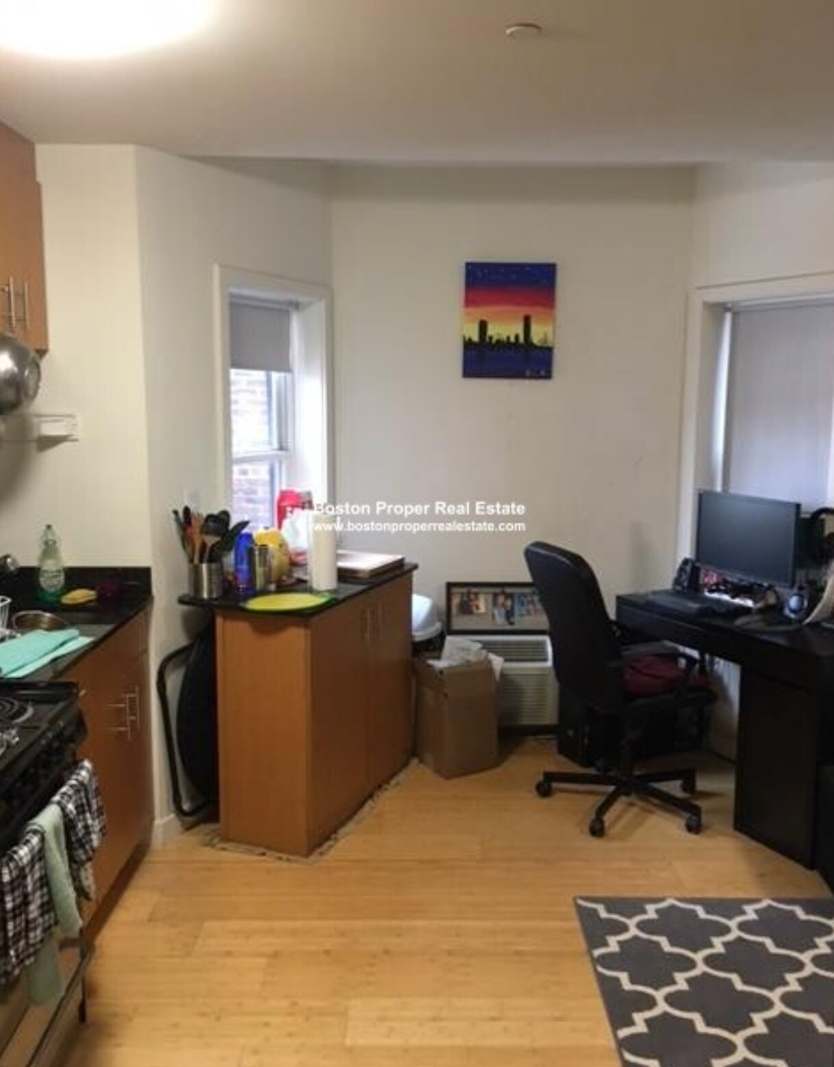 Building Photo - 461 Park Dr