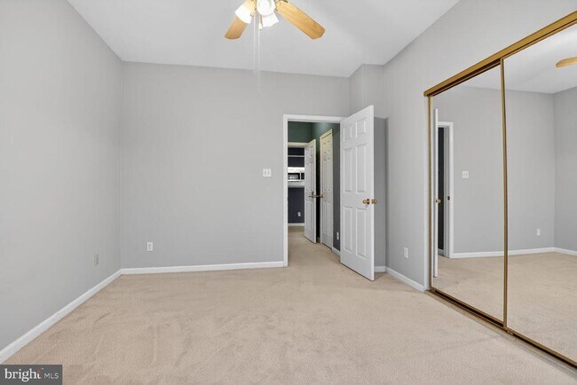 Building Photo - 46588 Drysdale Terrace