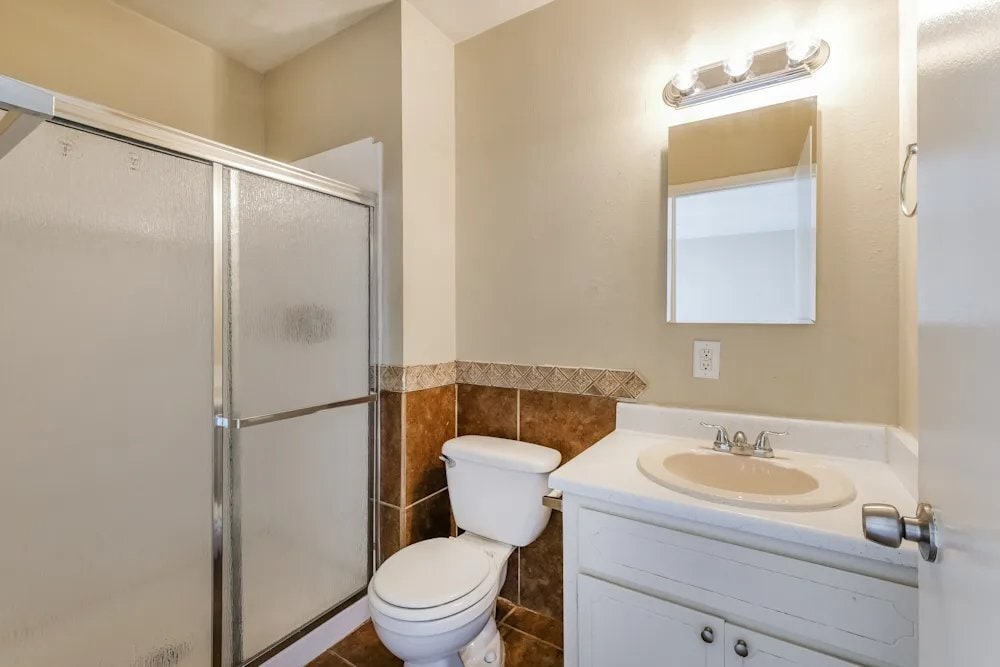 Building Photo - 3154 N 64th Dr