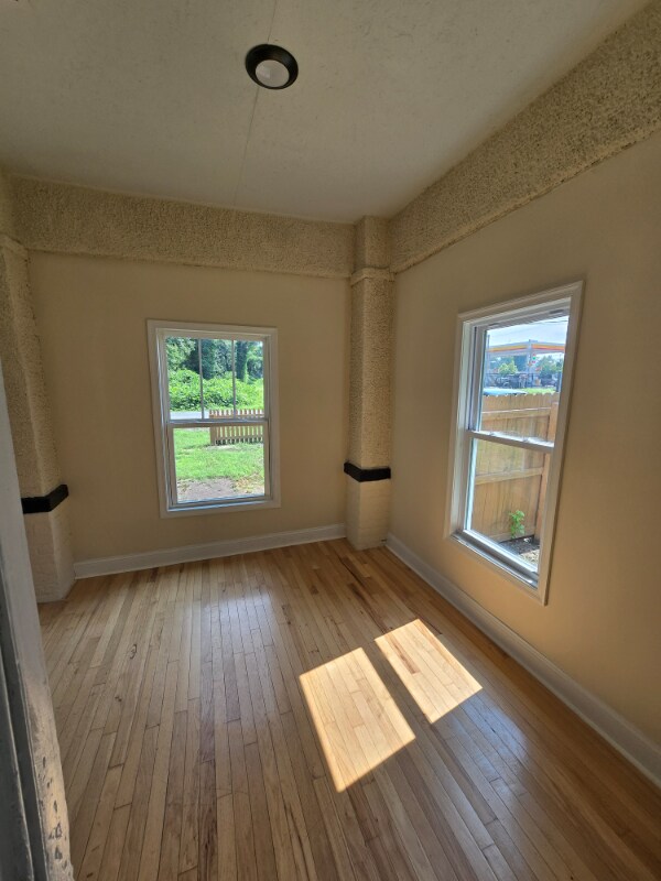 Building Photo - 2513 Haden Ave