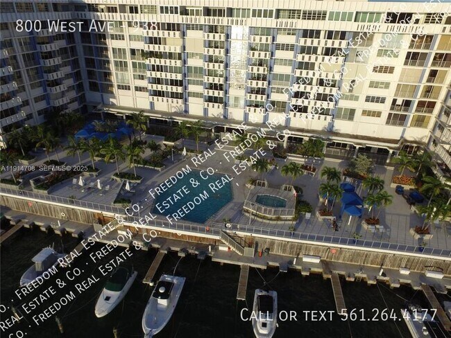 Building Photo - 800 West Ave