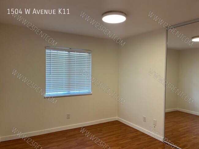 Building Photo - 1504 W Ave K11