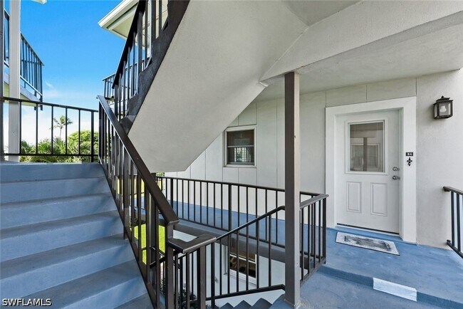 Building Photo - 3400 Gulf Shore Blvd N