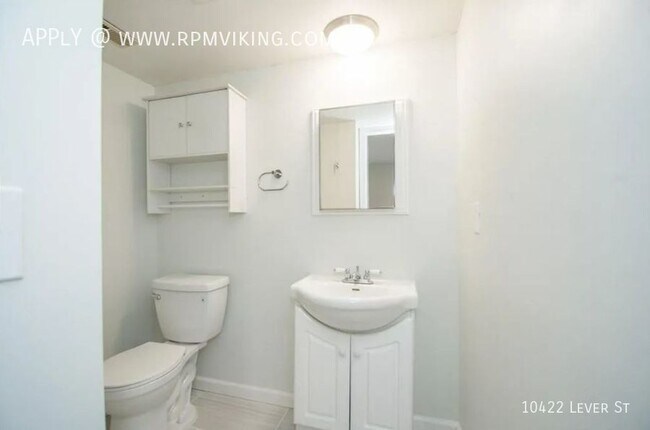 Building Photo - 3br 2ba 1cg ~ Security Deposit Free Altern...
