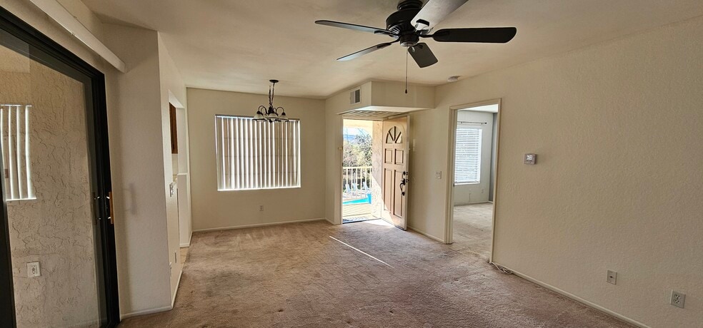 Living room/dining room - 13020 Wimberly Sq