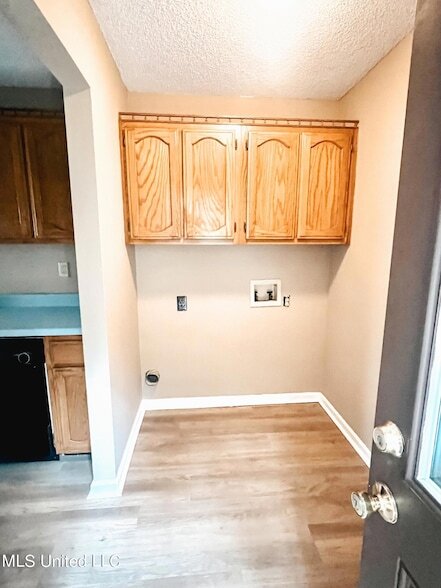 Building Photo - 9453 Wickfield Cove