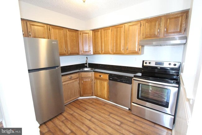 Building Photo - 2315 Aspen Dr