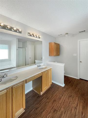 Building Photo - 303 Quail Meadows Ln